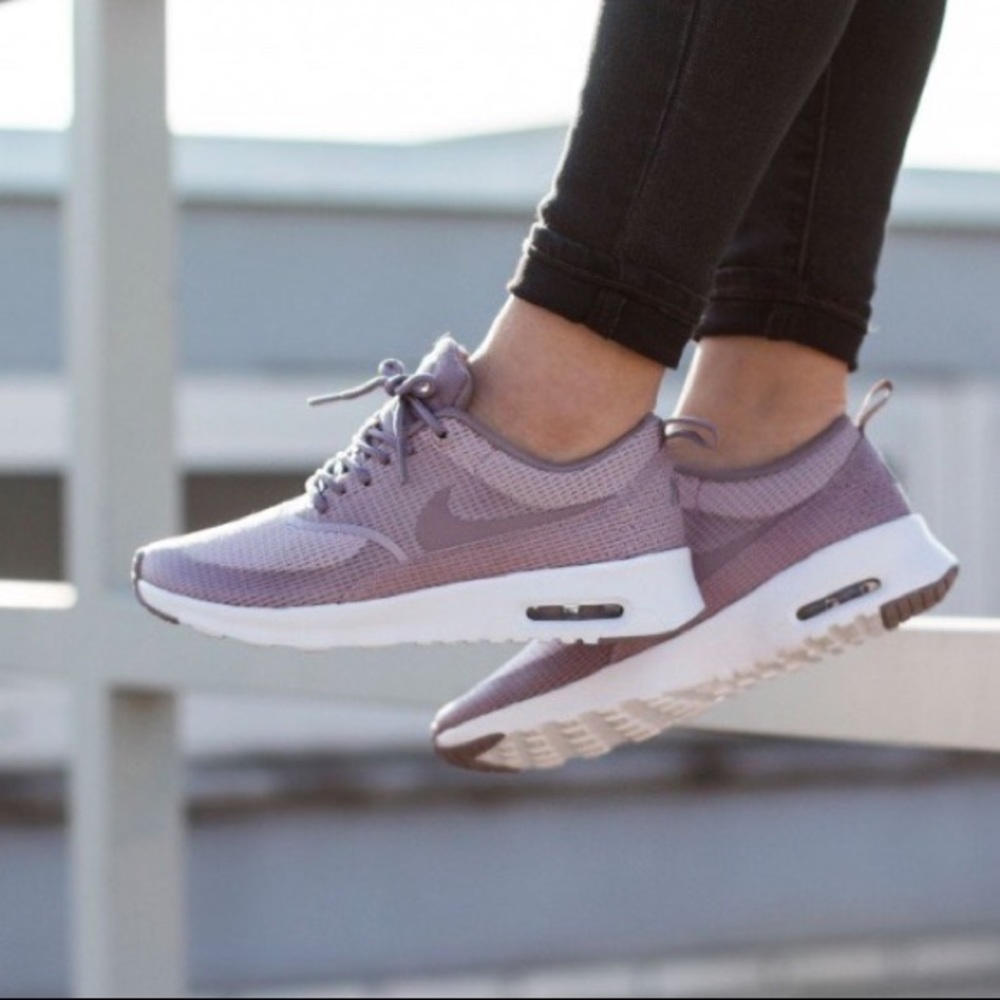 Nike Air Max Thea in Mauve